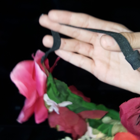 Flower headband - Picture 6 of 6